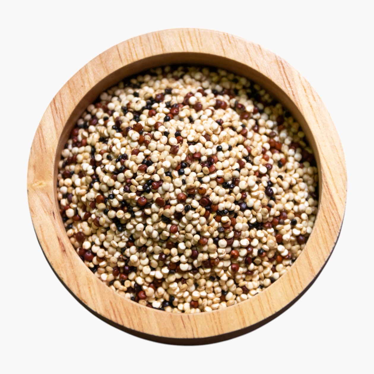 Микс из красного, белого и черного киноа подойдет и на гарнир, и в салат. Фотография: PJjaruwan / Shutterstock / FOTODOM