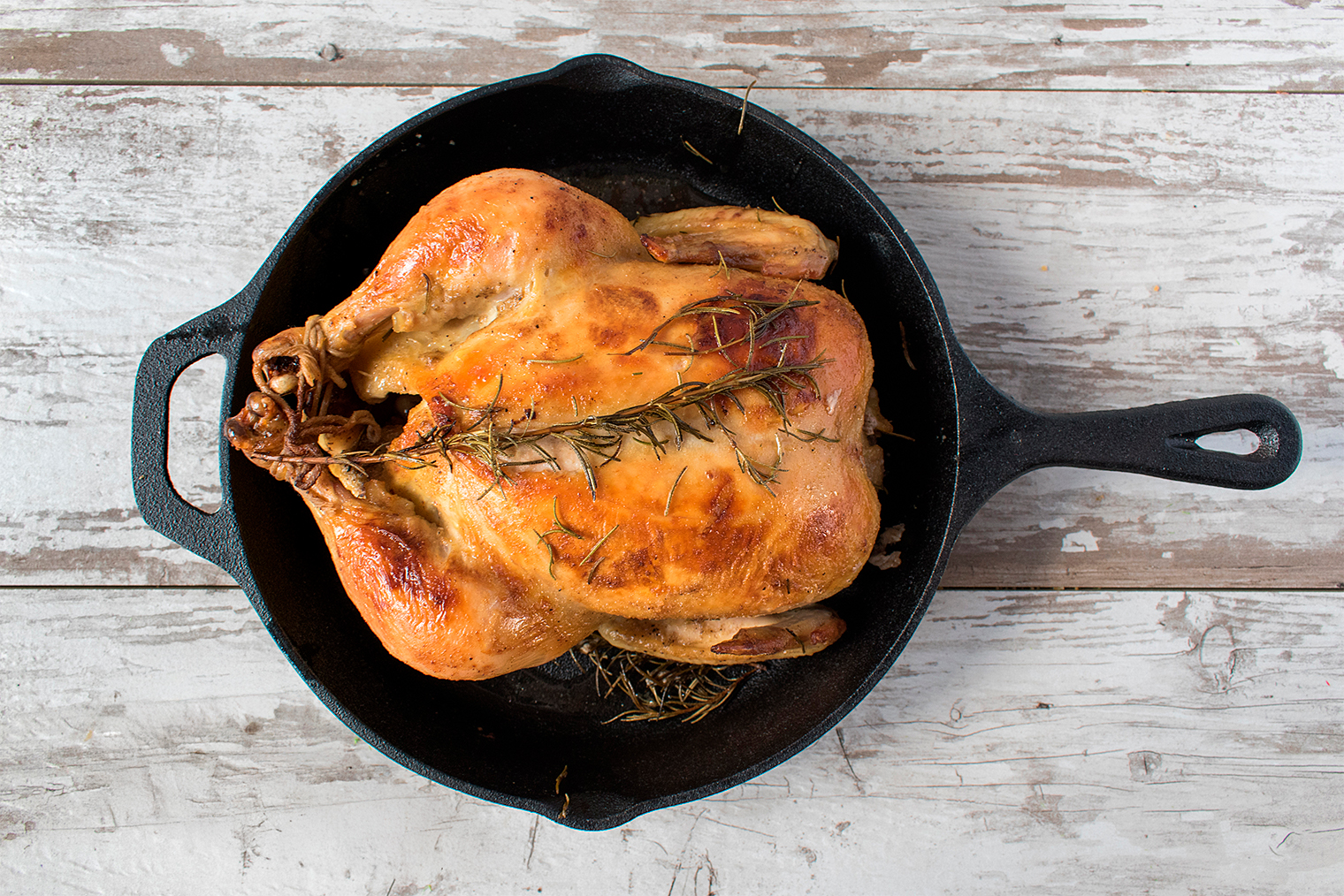 Для этого рецепта идеально подойдет чугунная сковорода. Фотография: Lynne Ann Mitchell / Shutterstock / FOTODOM