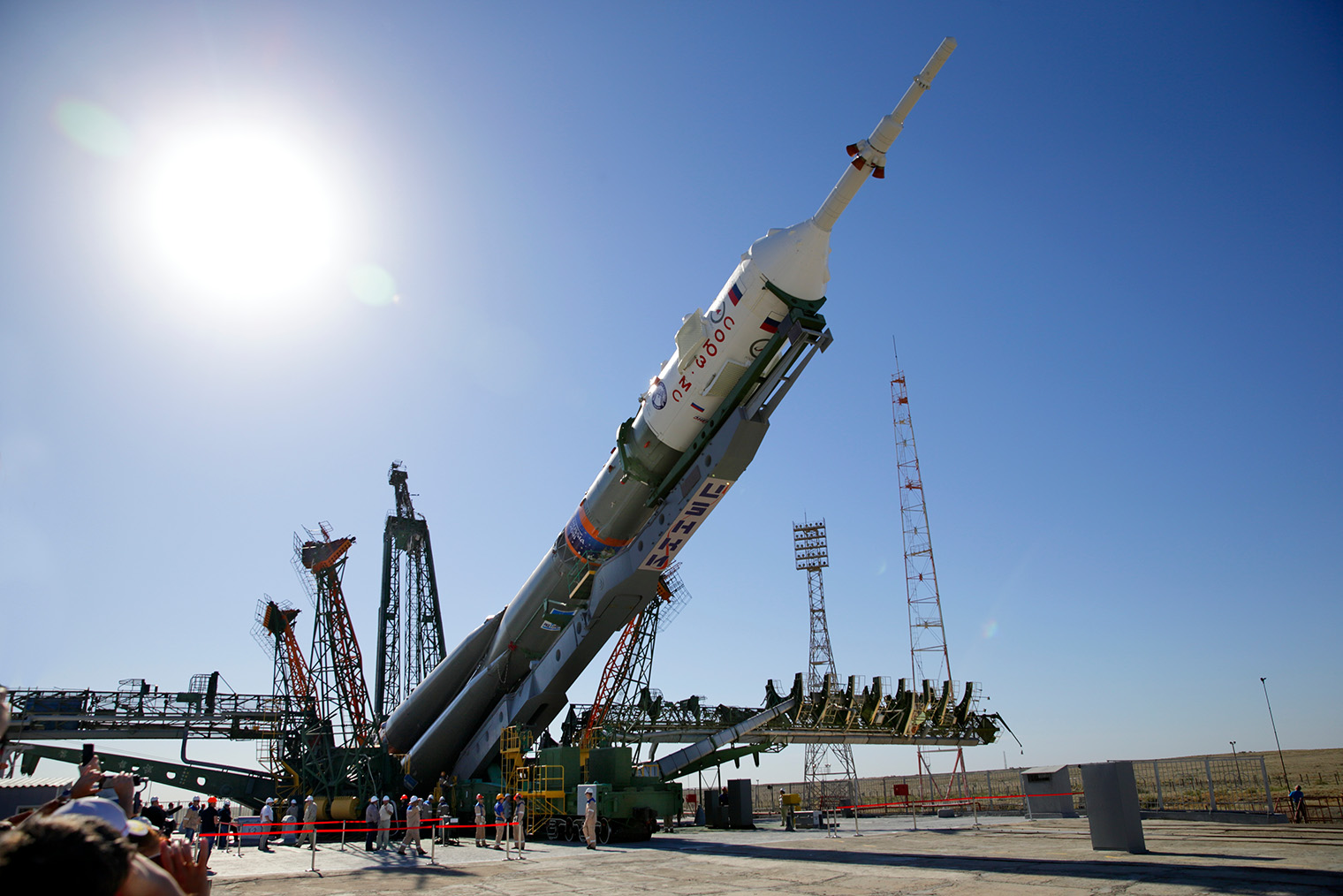 На космодроме «Байконур» можно вживую увидеть установку на стартовый комплекс космической ракеты-носителя и ее запуск на МКС. © ILya Oslyakov / Shutterstock / FOTODOM
