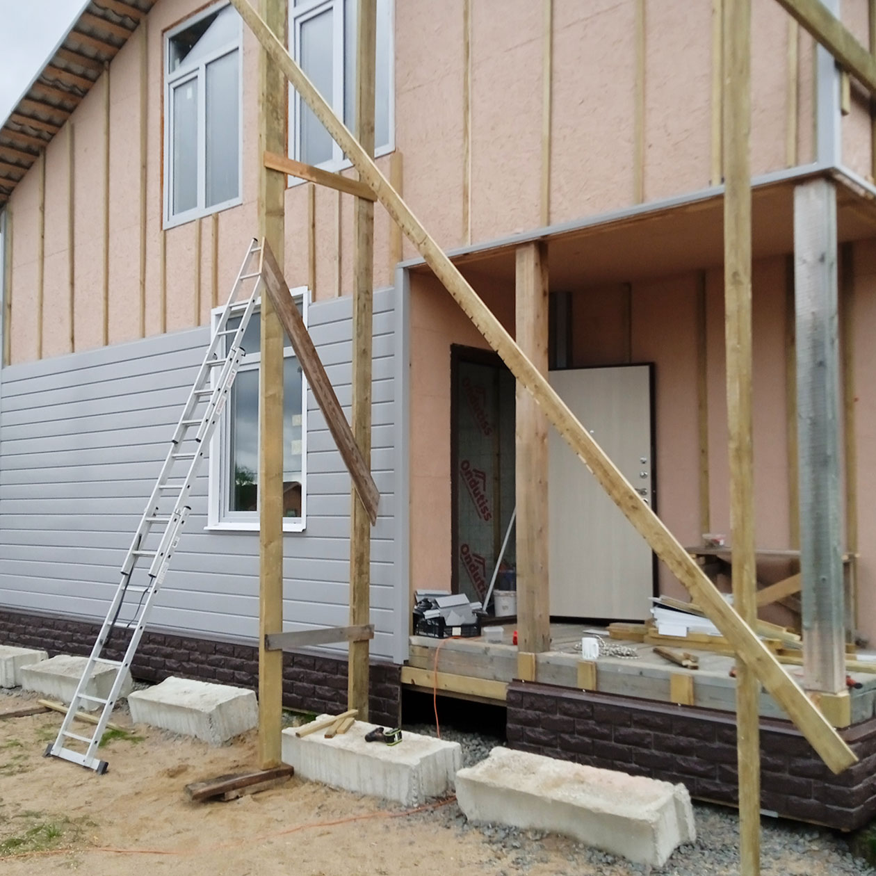 Как обшить стены деревянного дома металлическим сайдингом: видео инструкция