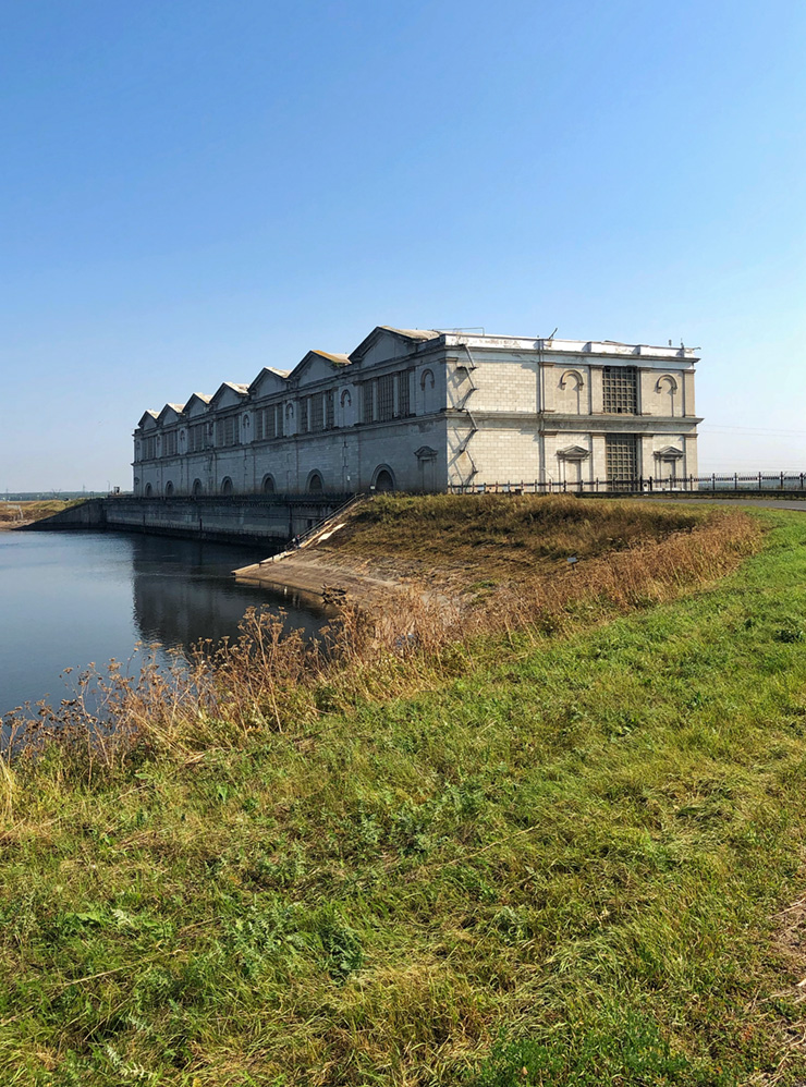 Здание Рыбинской ГЭС