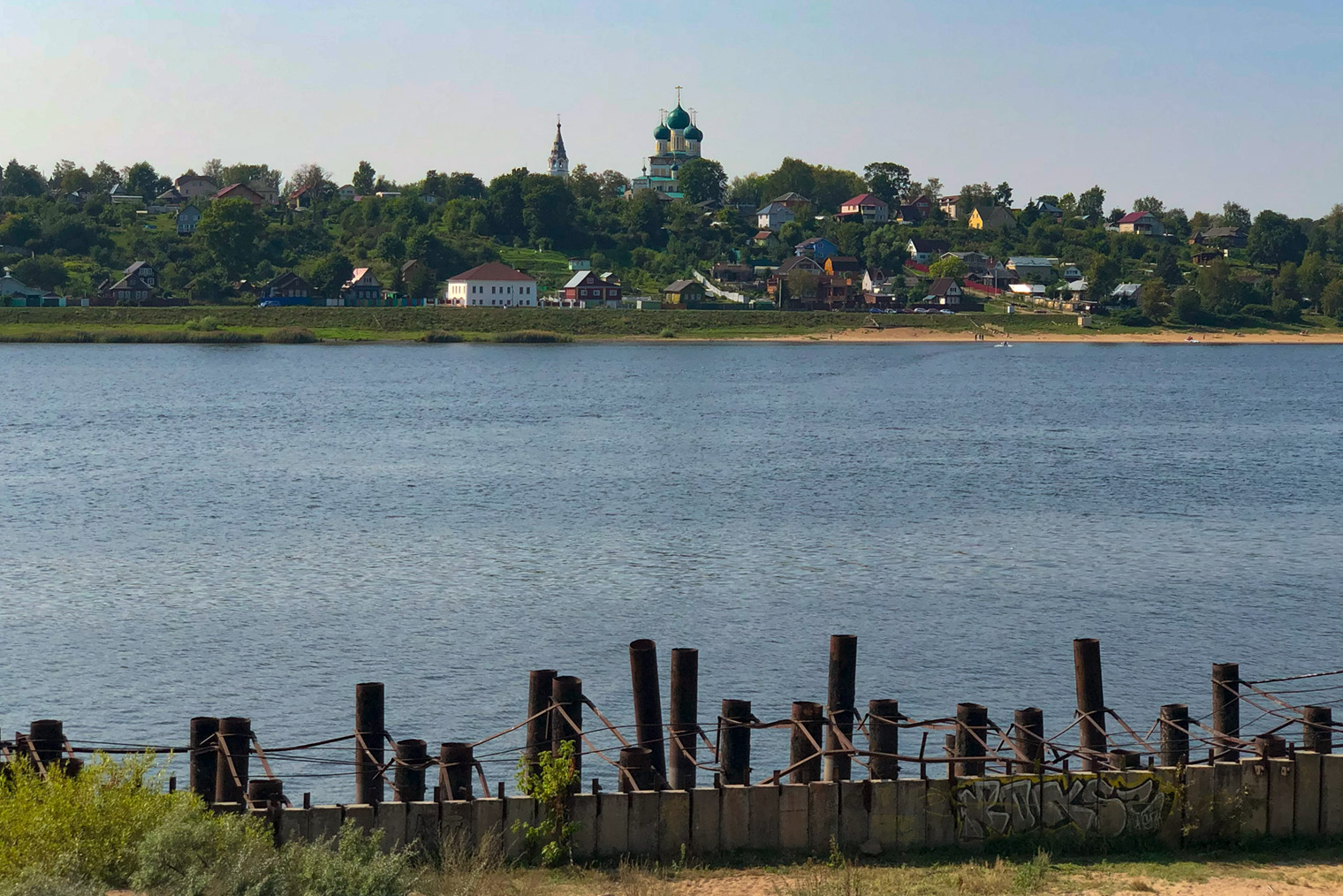 Вид на Борисоглебскую сторону с левого берега