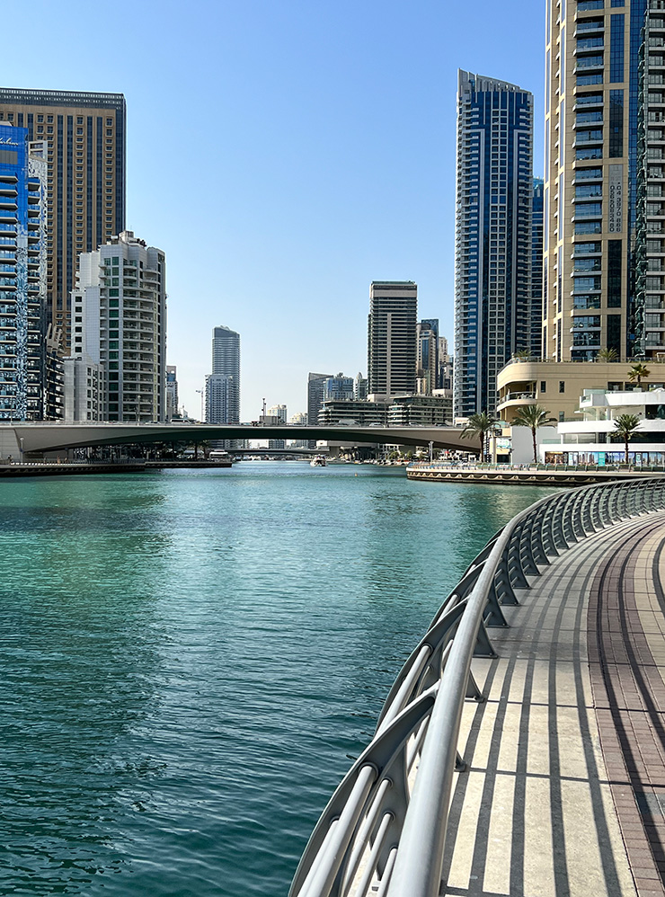 По версии журнала Time Out, Дубай Марина входит в 50 лучших для жизни районов в мире