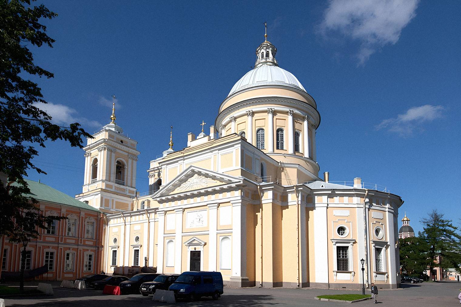 11-churches-petersburg.jpg