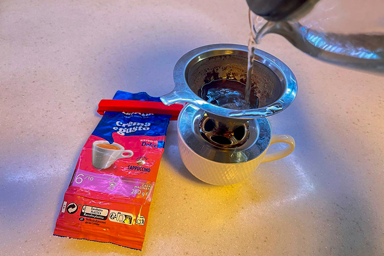 Завариваю кофе через пуровер