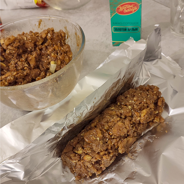 В последний момент решила закинуть еще немного изюма