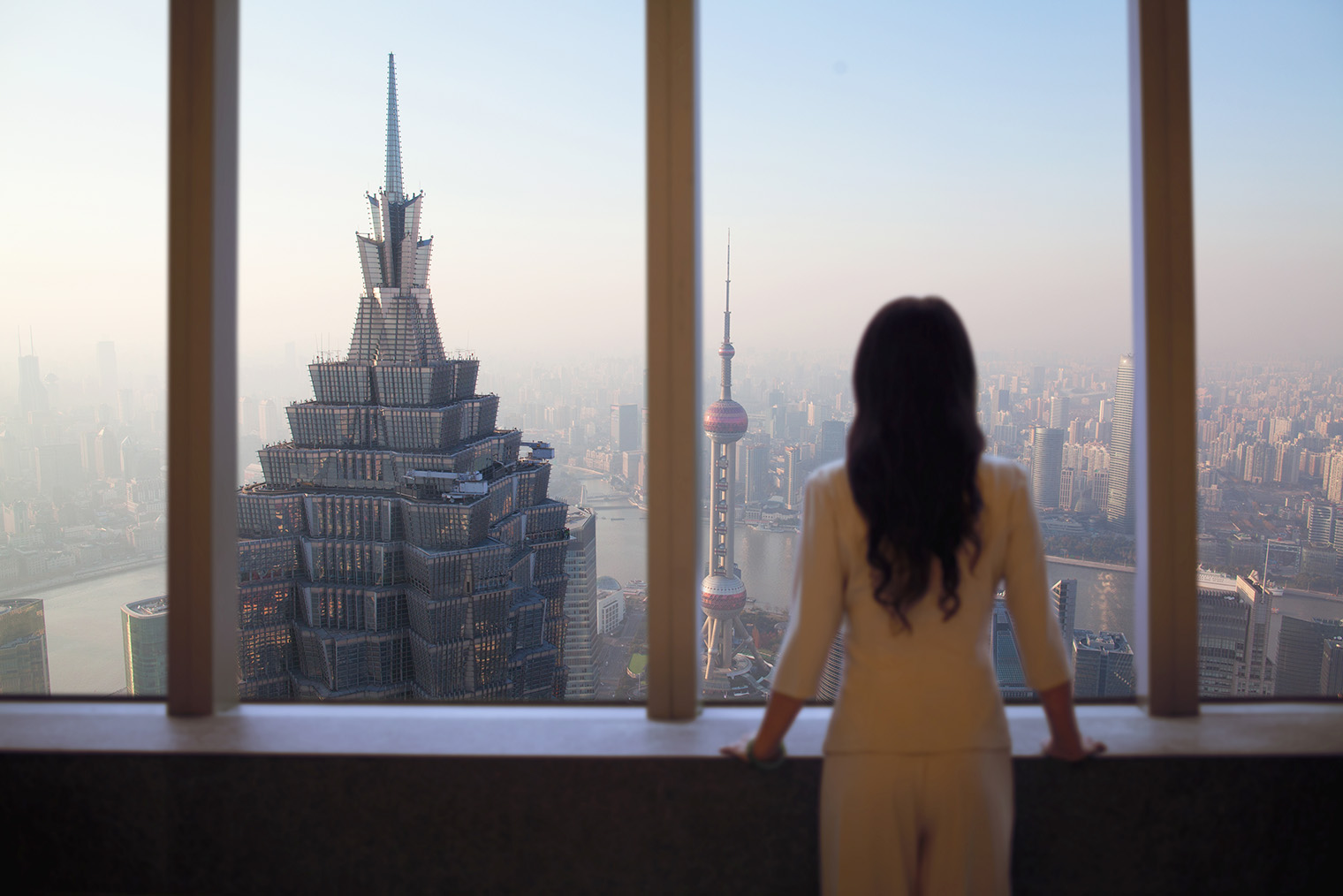 Вид со смотровой площадки Шанхайской башни. © FangXiaNuo / Ge