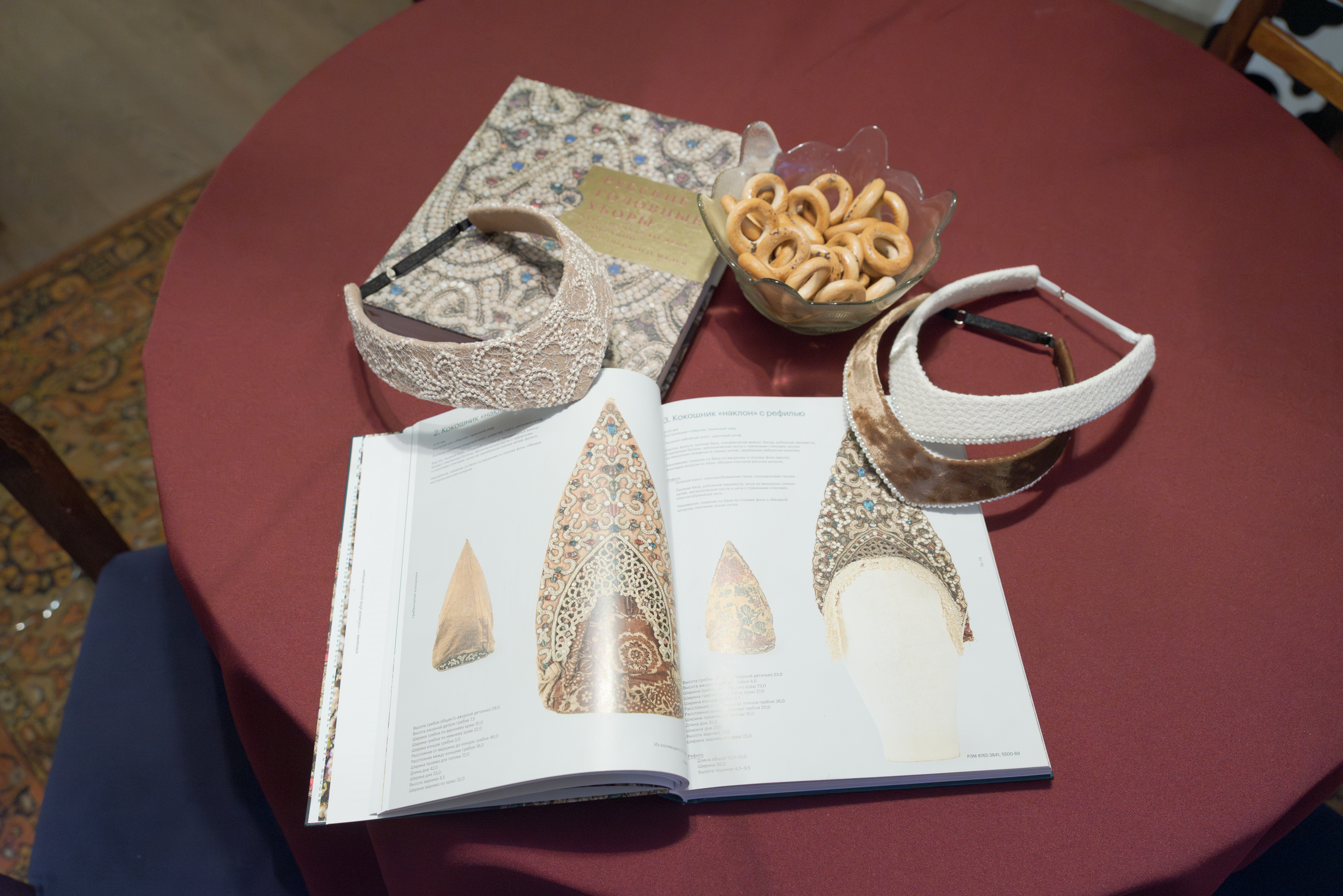 Возможно, на подсознательном уровне срабатывают детские ассоциации со сказками и царевнами