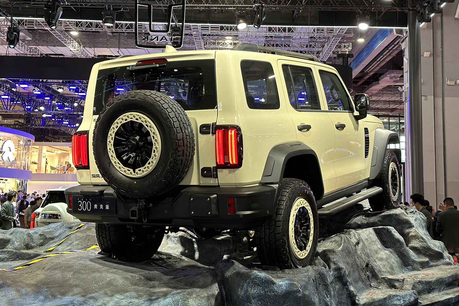 Tank 300 Hooke Edition. © JustAnotherCarDesigner / Wikimedia Commons