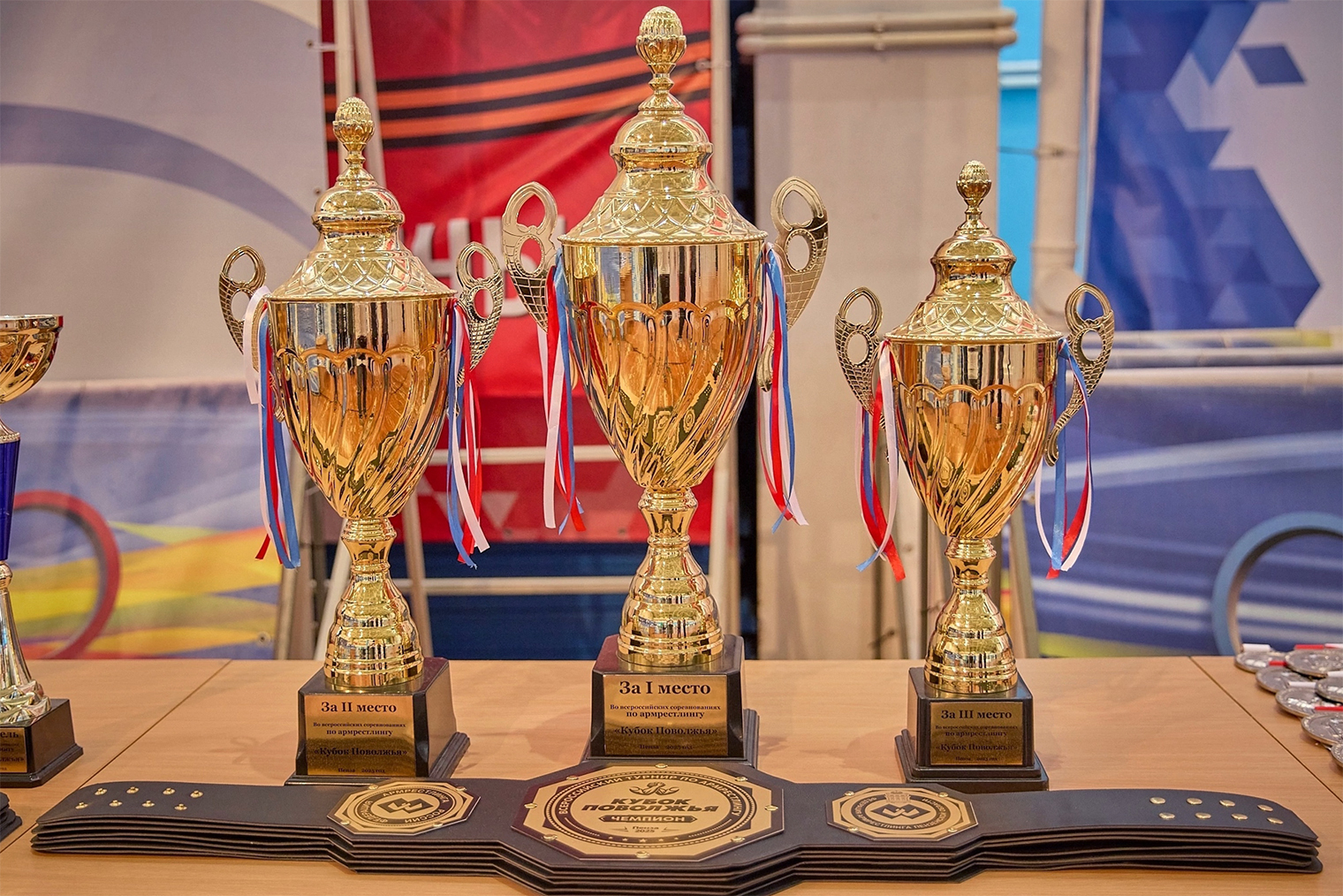 Кубки и медали всероссийских соревнований в Поволжье. Источник: сообщество в vk.com