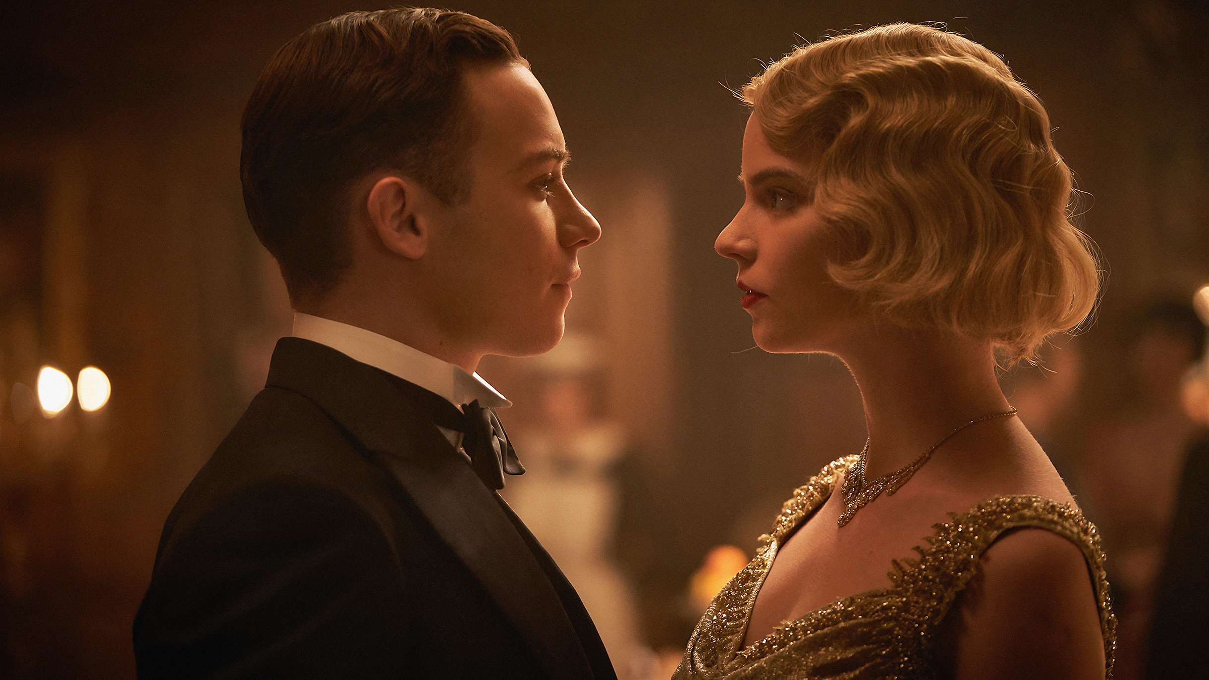 Джину Грей сыграла Аня Тейлор-Джой. Ее героиня целеустремленная и не стесняется манипулировать окружающими. Из-за этого персонаж раздражал многих зрителей