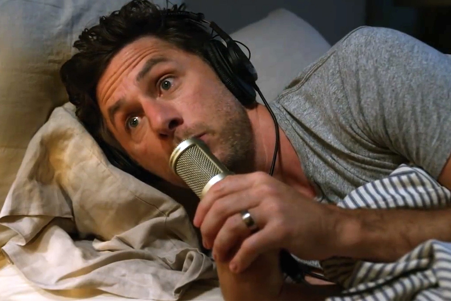 В сети можно найти озвучку этого сериала от Рыбова и Трындяйкиной. © ABC