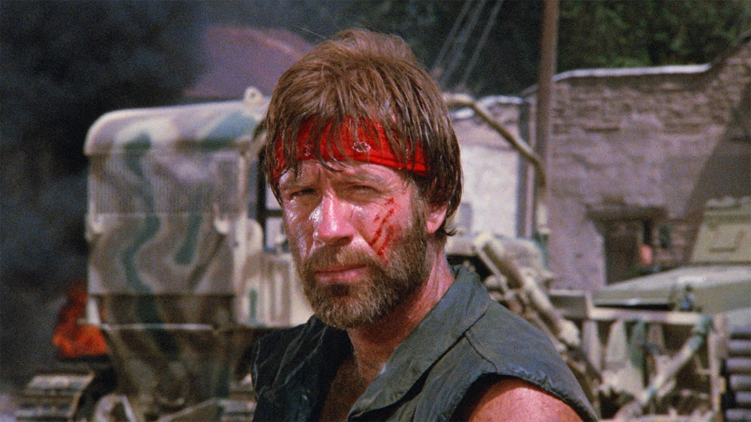Именно в этом фильме Чак Норрис обзавелся своей фирменной бородой. © Orion Pictures