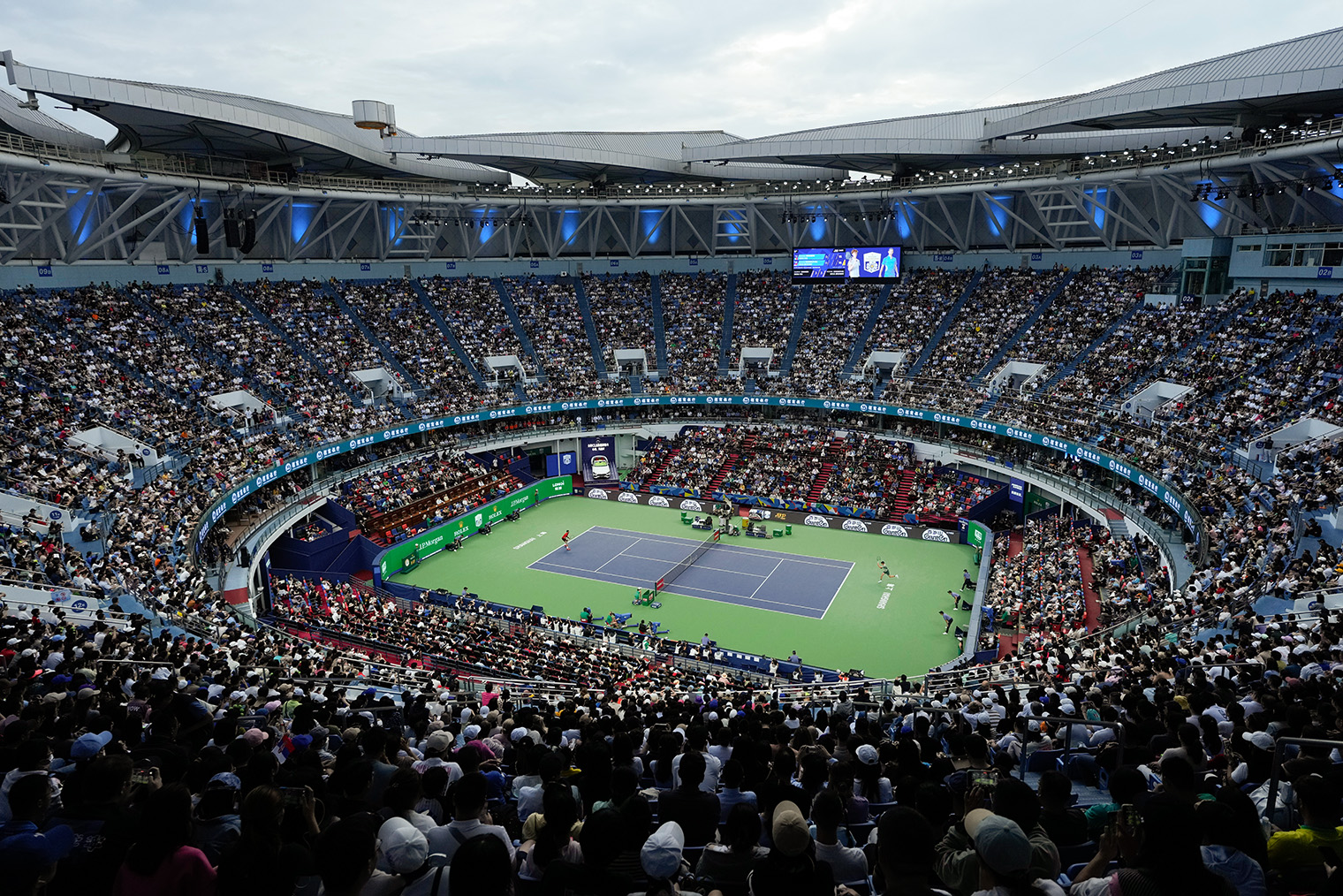 Общий вид Qizhong Forest Sports City Arena в Шанхае. © Andy Wong / AP / TASS