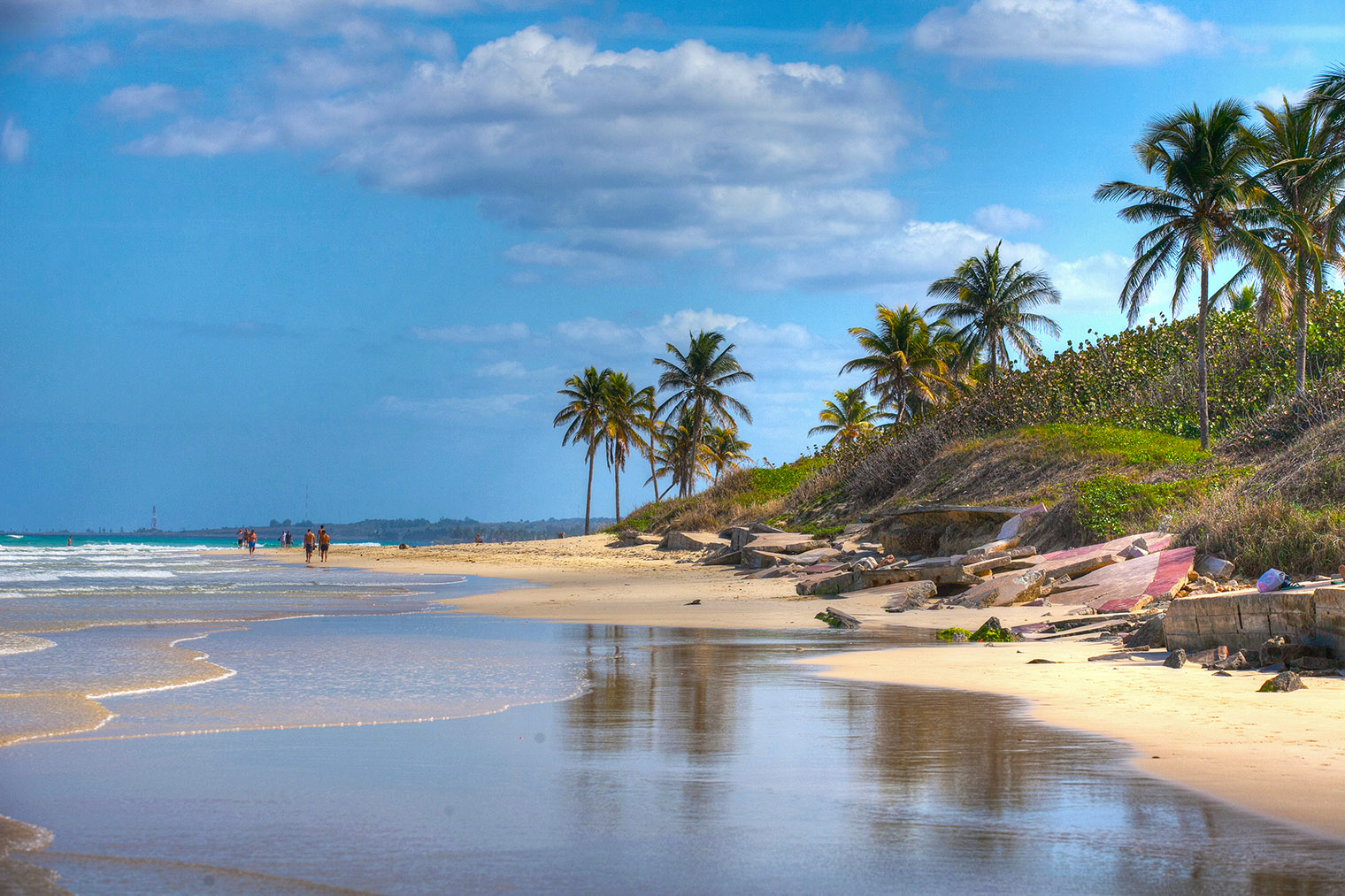 Пляж в Гаване. Фотография: Denis Turavtsov / Shutterstock / FOTODOM