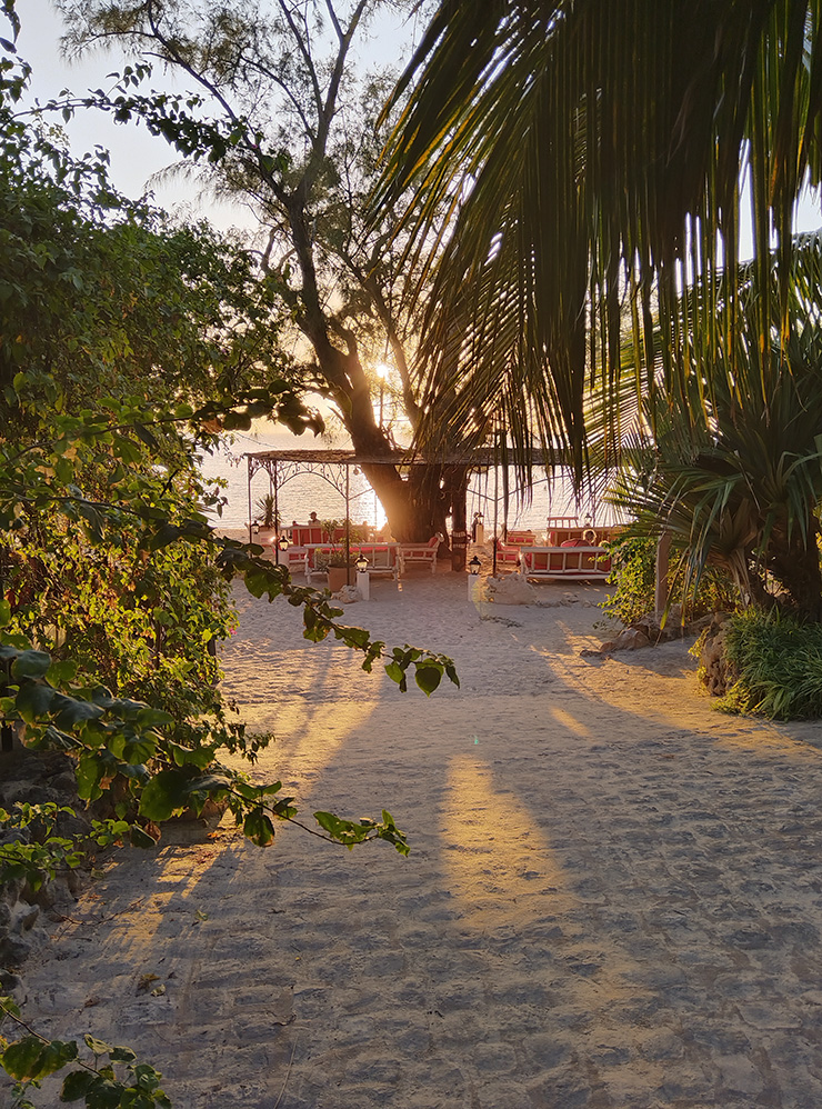 Из отеля La Bella Donna открывался красивый вид на Мозамбикский пролив