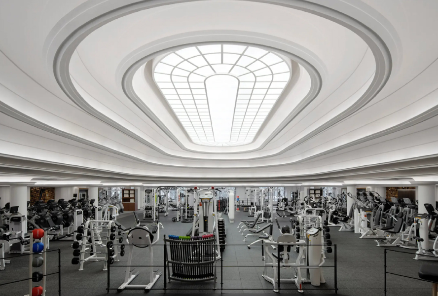 Абонемент в спортзале Equinox на год