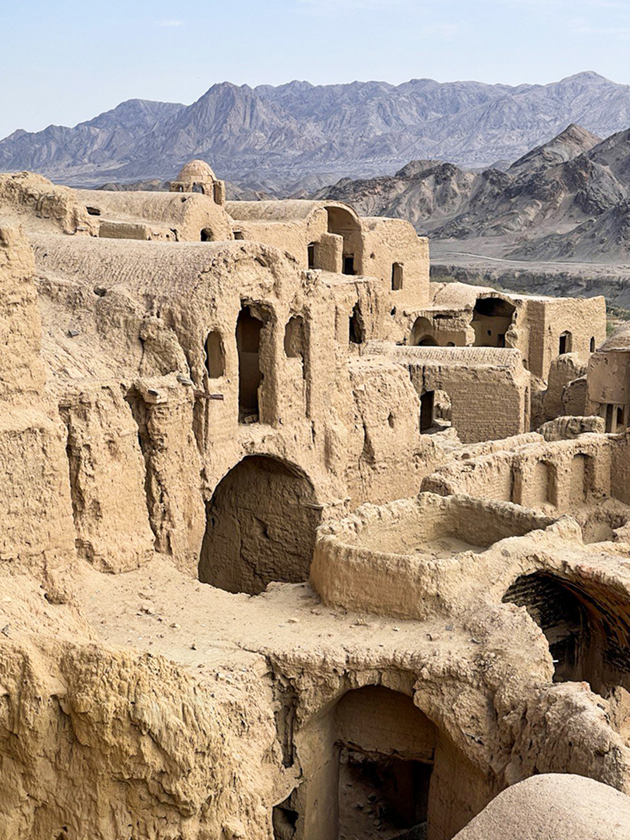 Заброшенный город на пути из Йезда в Исфахан