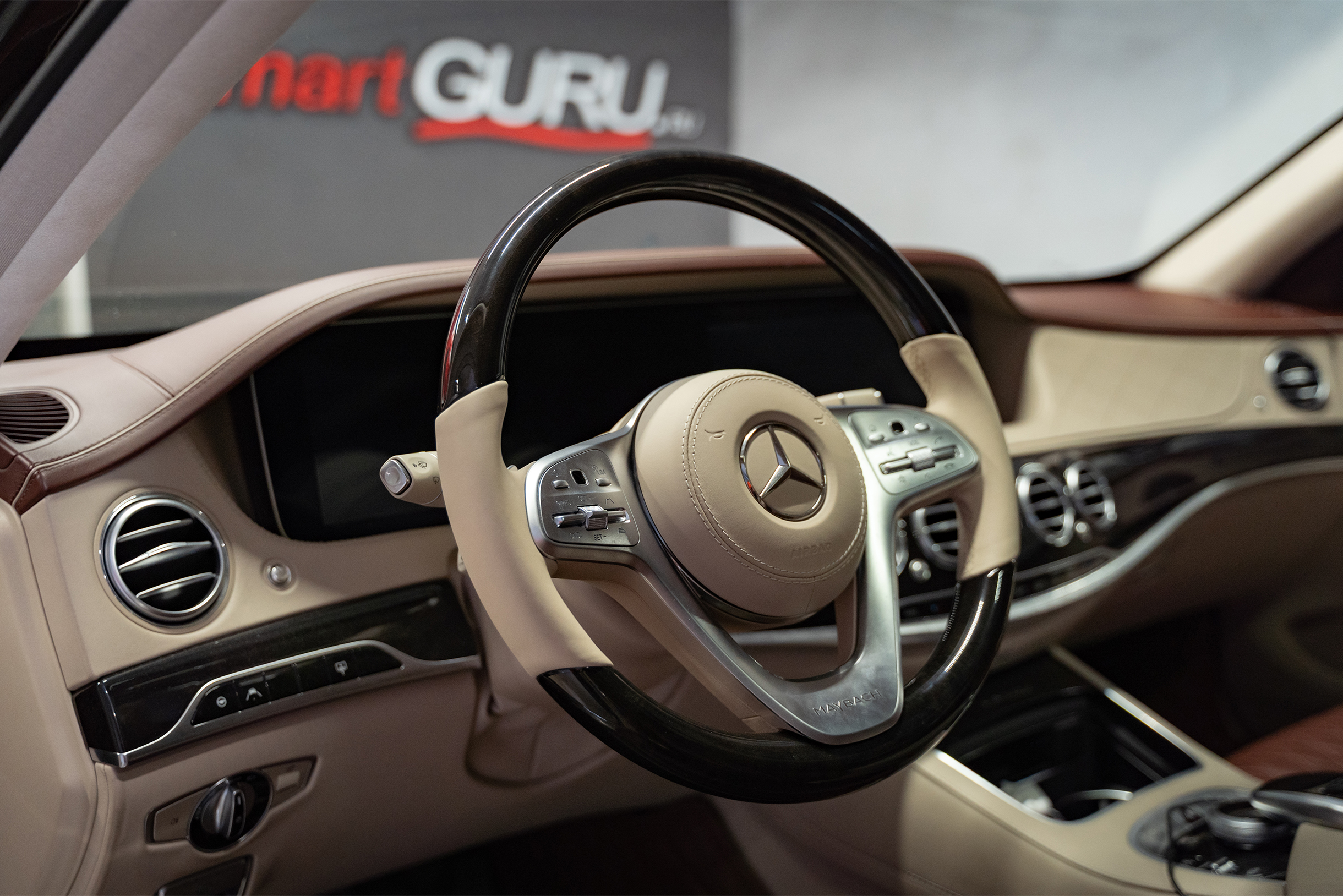 Сколько это должно стоить — непонятно, и в городе никто больше такое не сделает