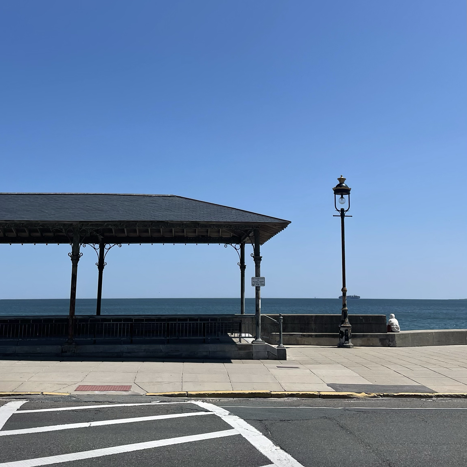 Летняя версия Атлантического океана. Вода прохладная, но купаться можно