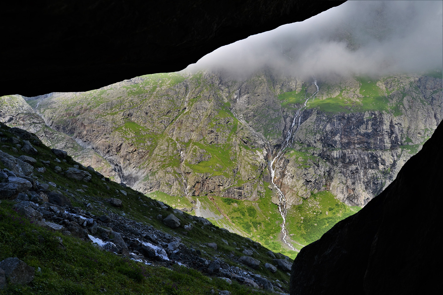 Водопад Большой Зейгалан. © Madina15 / Shutterstock / FOTODOM