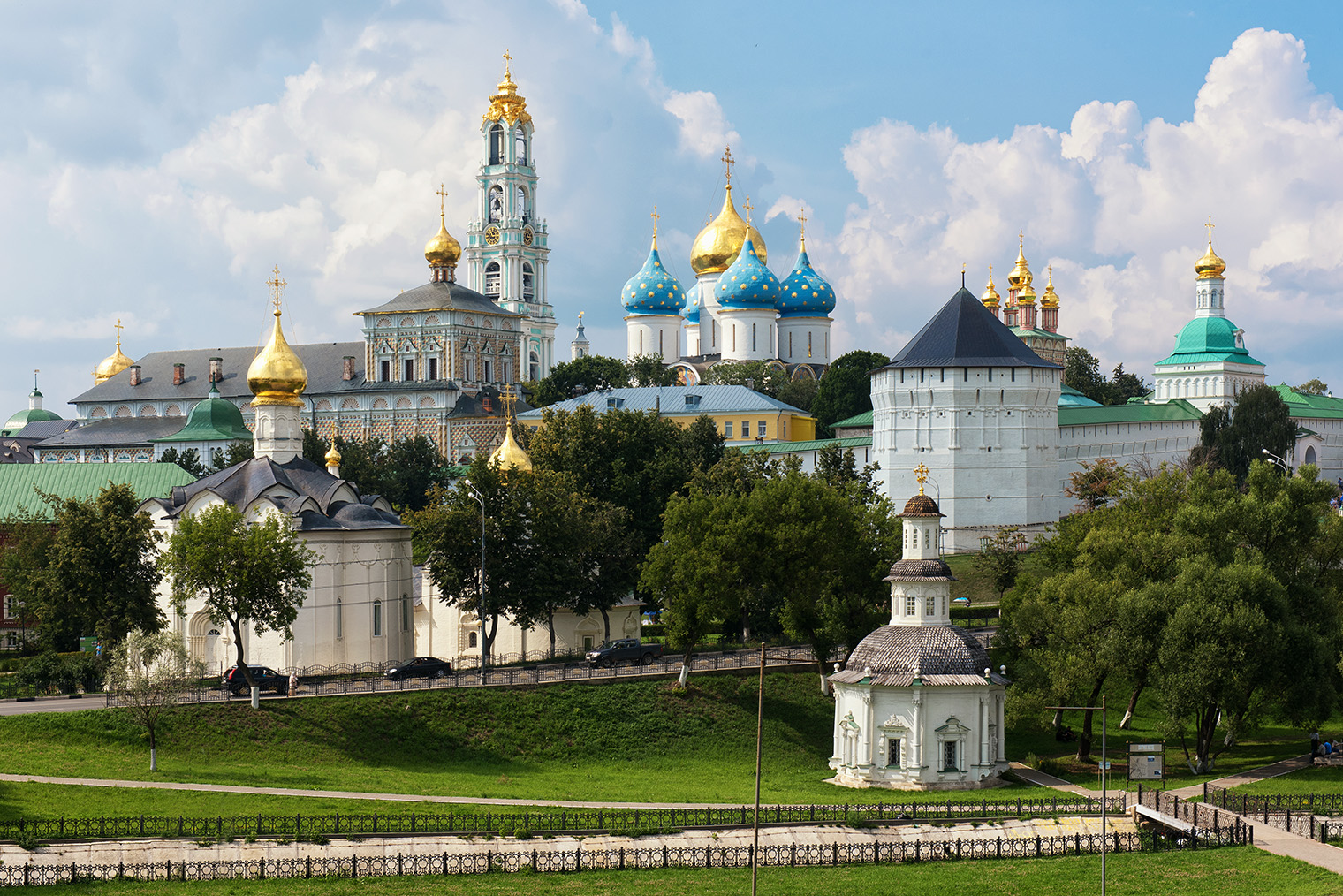 Троице-Сергиева лавра. Фотография: spaxiax / Shutterstock / FOTODOM