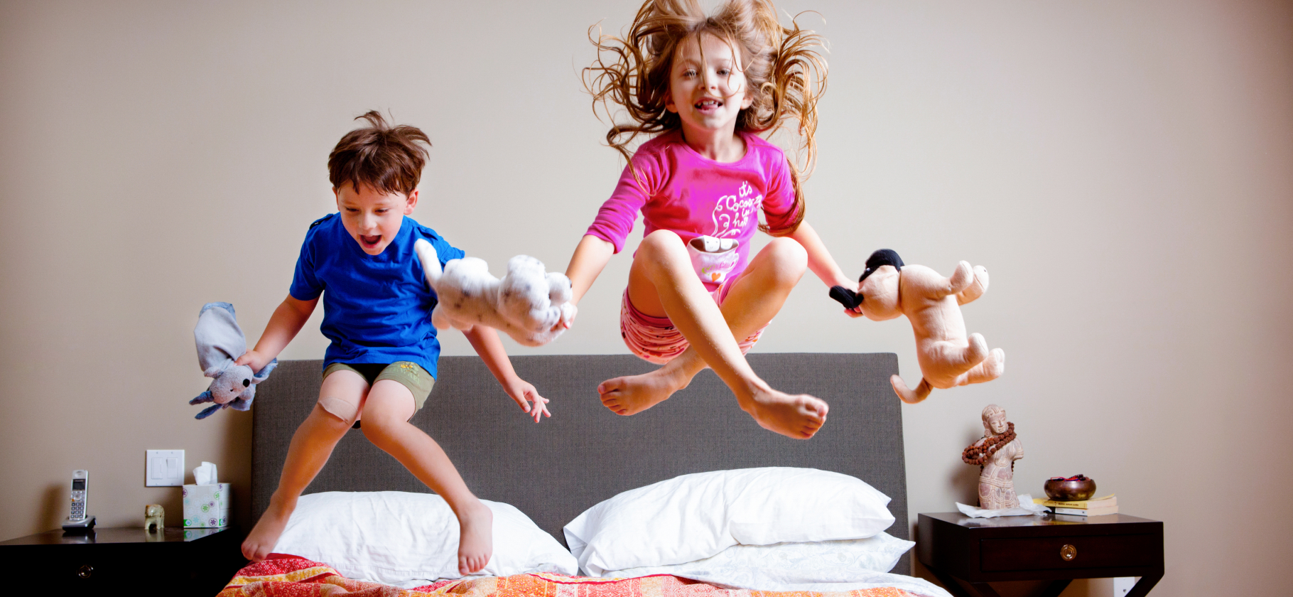 «Ваши дети скачут по моей голове»: 7 способов выжить рядом с шумными соседями
