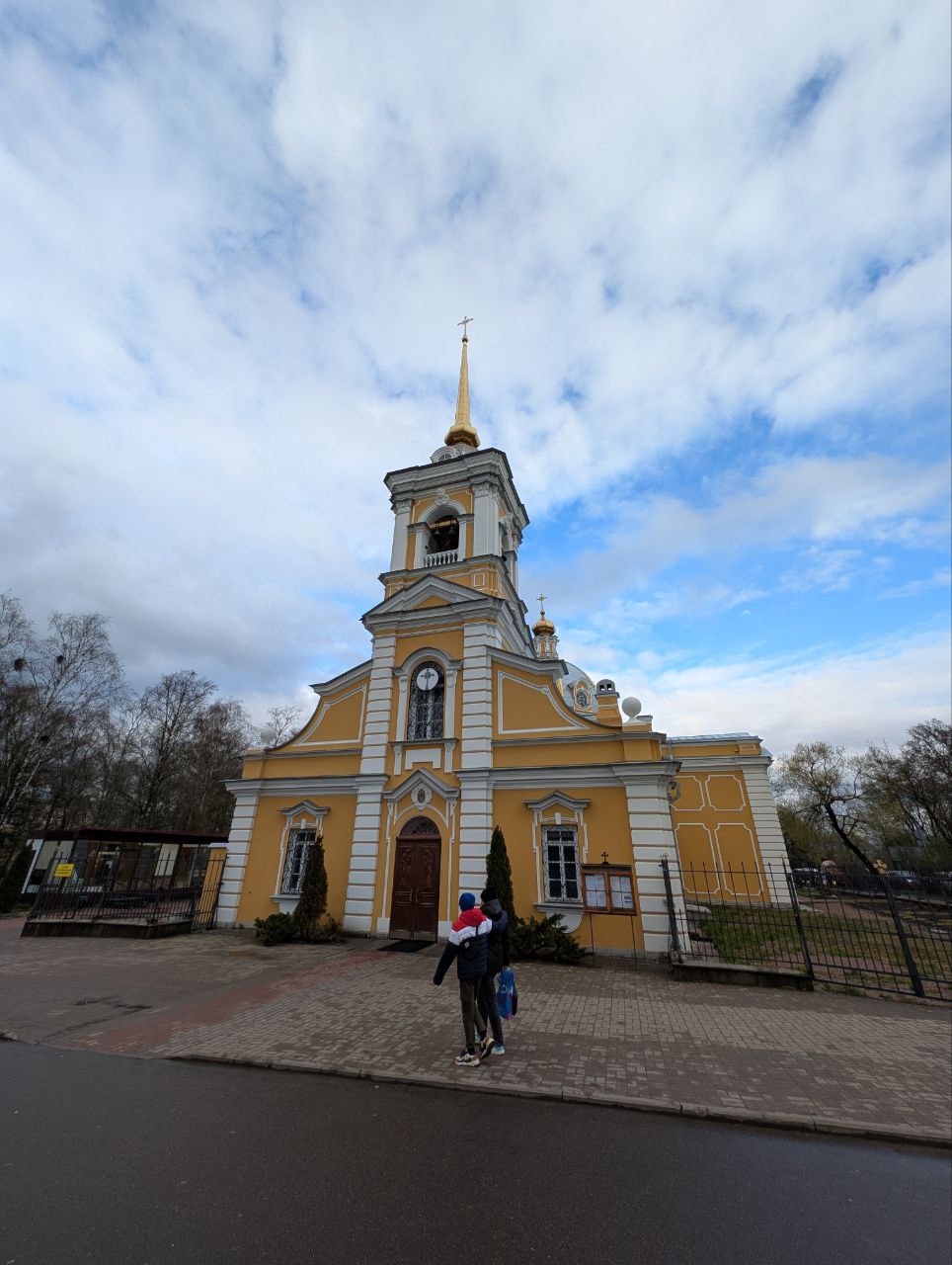 Красное село. Церковь