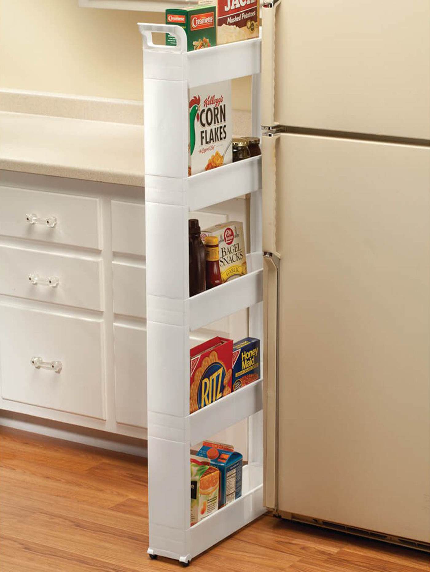 За холодильником поместятся мелочи, которые обычно занимают место на полках и столах. Источник: walmart.com