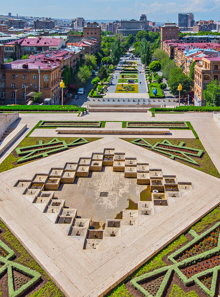 Архитектура Еревана модернистских построек времен СССР