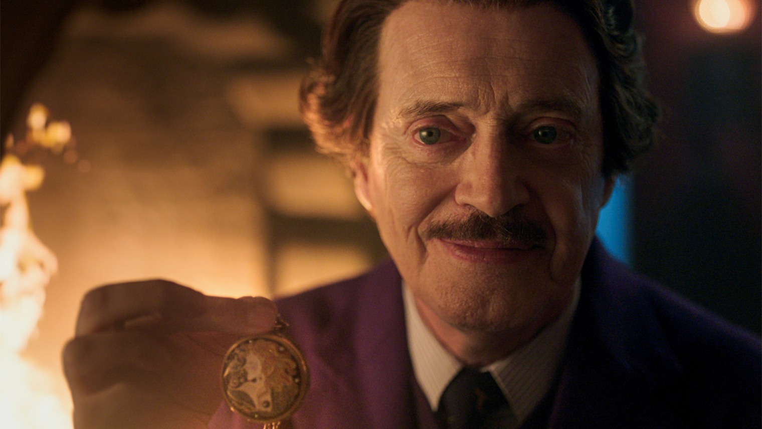 В седьмом эпизоде, в сцене танца Энид и Агнес на гала-вечере «Невермора», звучит новая песня Леди Гаги The Dead Dance, выпущенная специально к премьере продолжения сериала