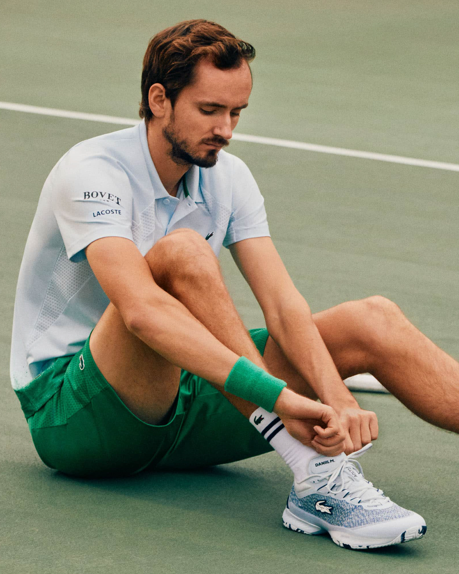 Даниил Медведев в экипировке и кроссовках Lacoste. Фотография: Lacoste