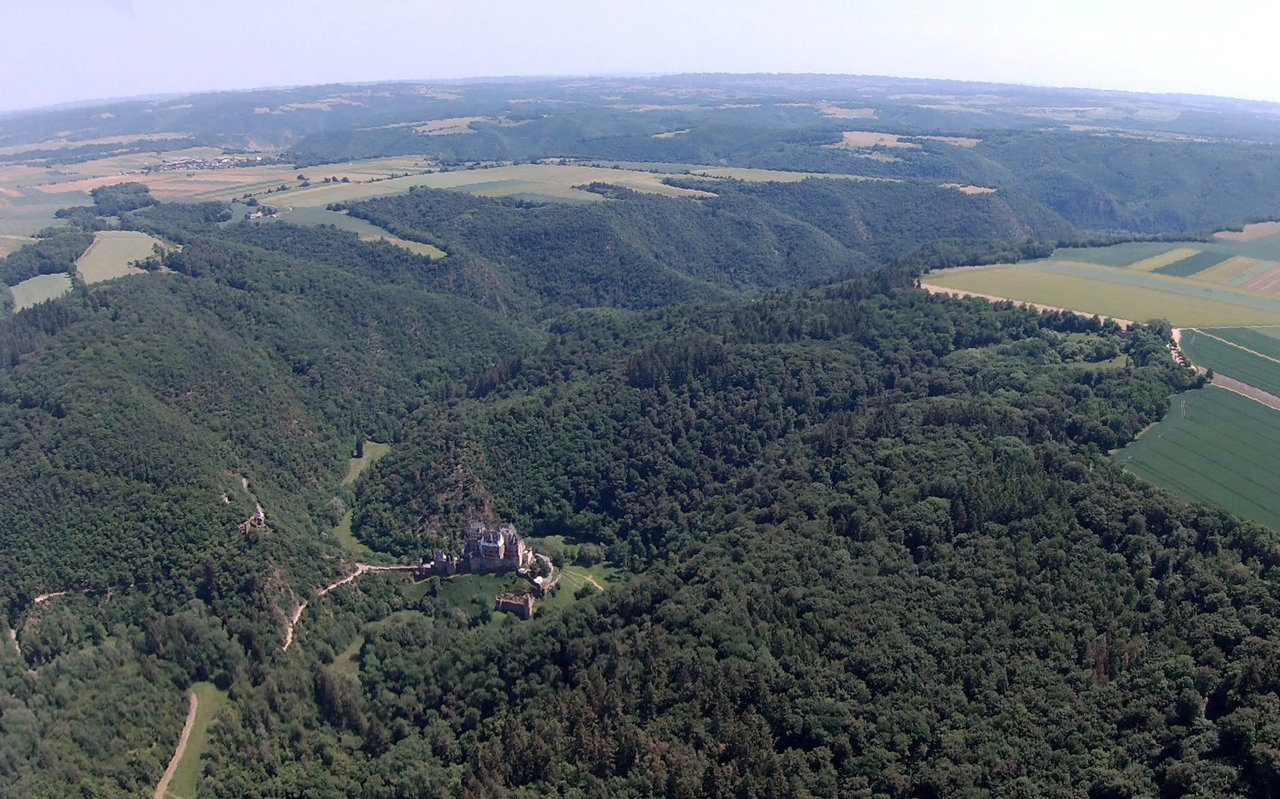 Замок Eltz