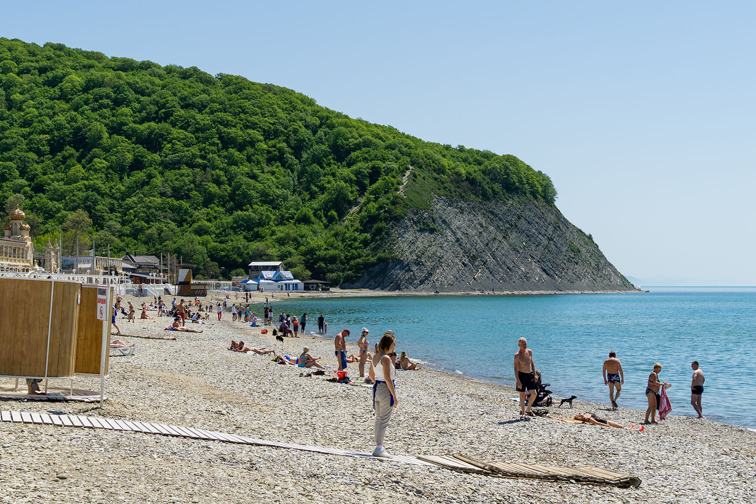 Пляж в Архипо-Осиповке. Фотография: Marinodenisenko / Shutterstock / FOTODOM