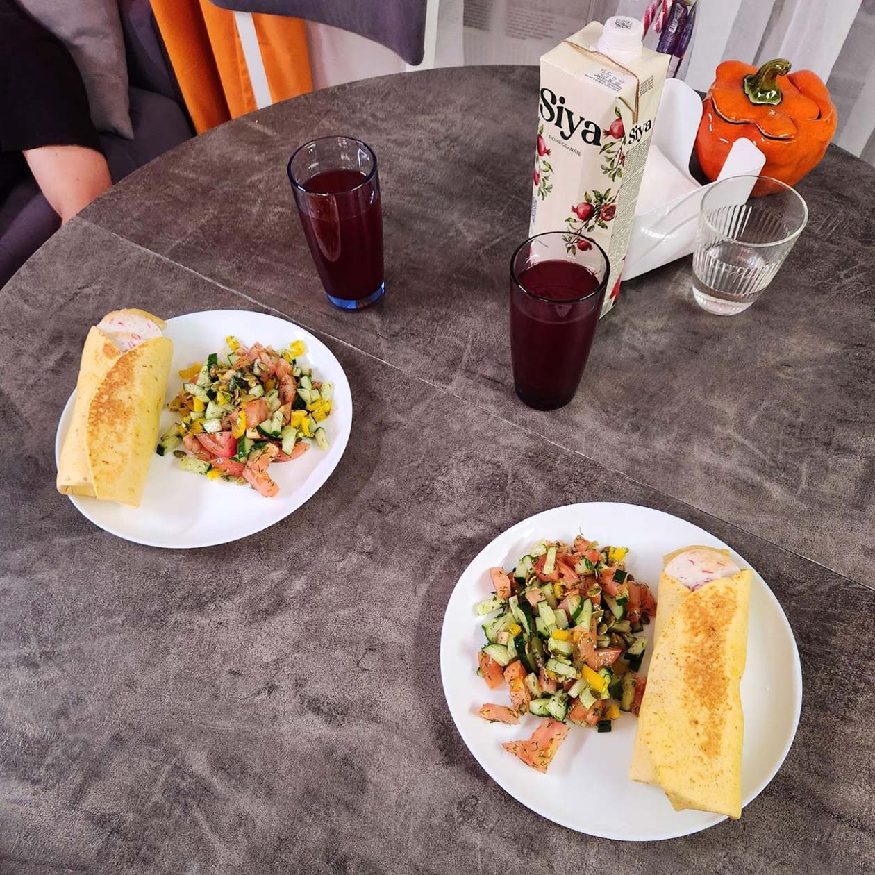 Садимся ужинать