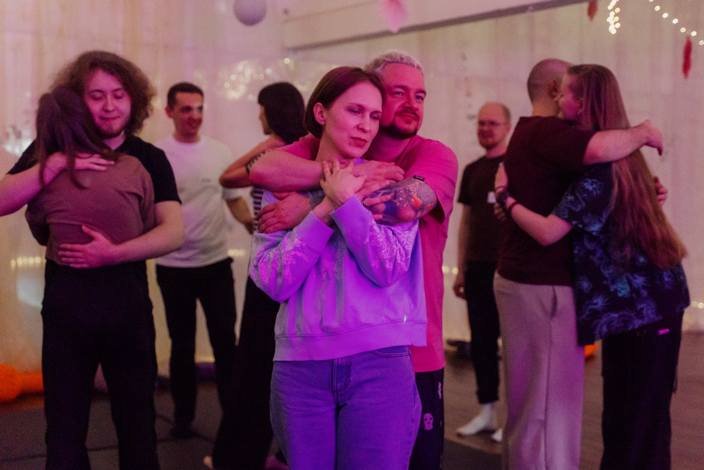 Условно, с большей вероятностью он потом сможет прийти к работодателю и попросить прибавку к зарплате