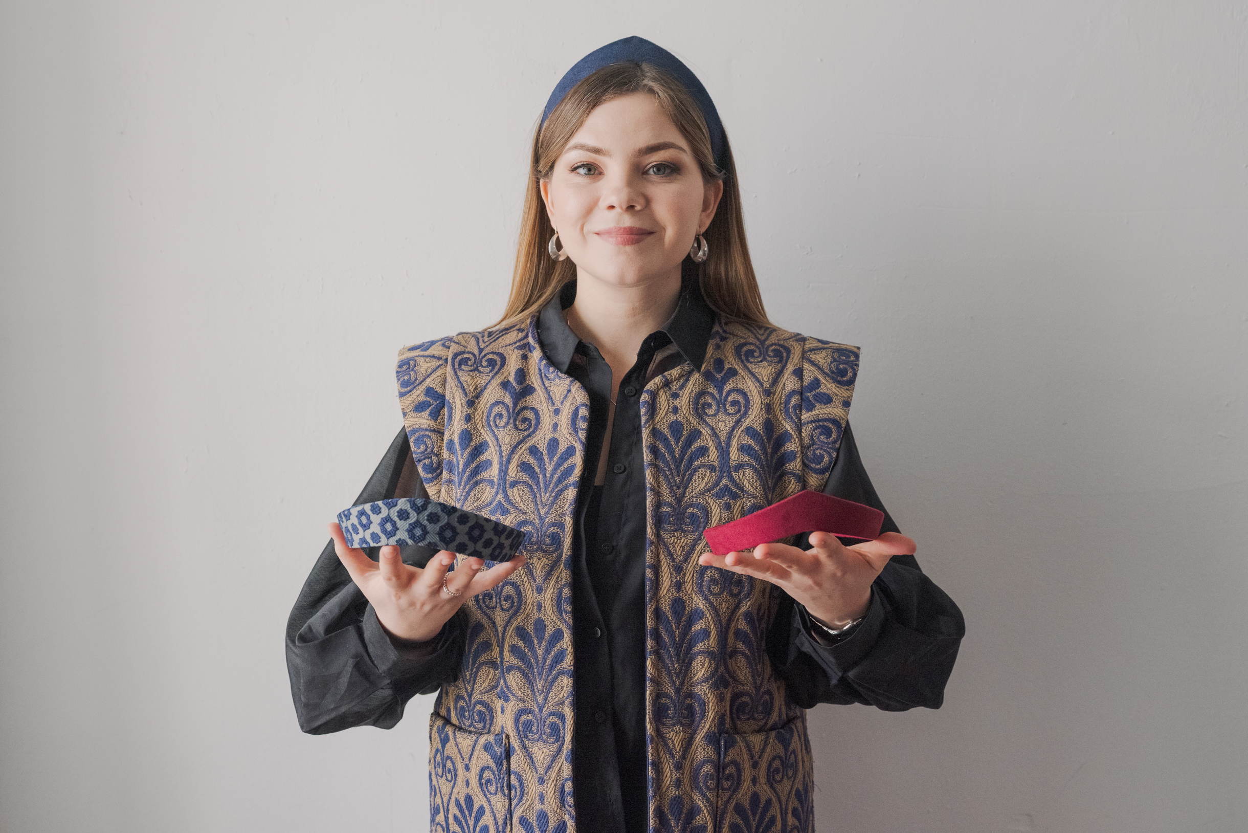 Как-то мне даже приснился кошмарный сон: я захожу в Zara, а там на вешалках висят наши кокошники