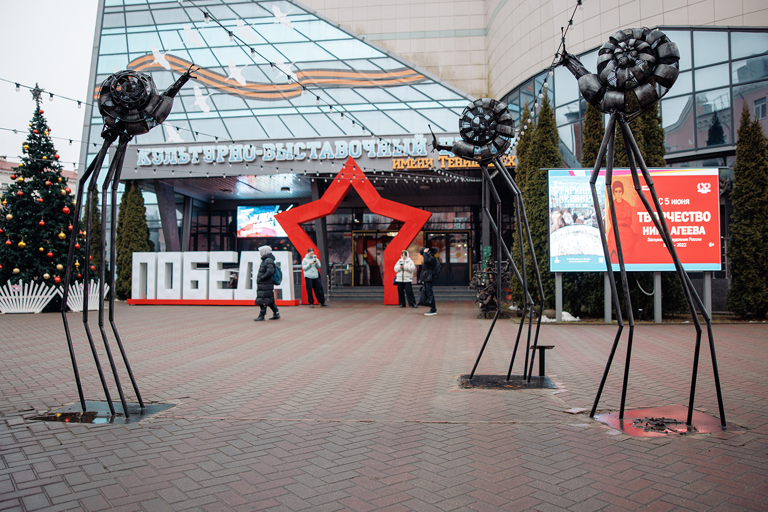 Теперь вы можете хвастаться, что видели трехметровых улиток