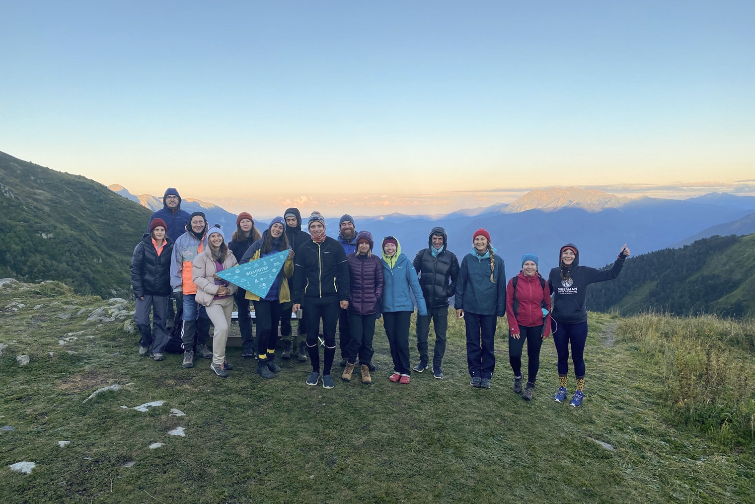 Для некоторых вариантов волонтеров ждут сплоченные коллективы или турклубы. © kavkazzapoved.ru