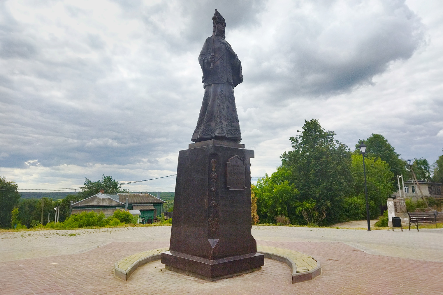 Памятник казанской царице Сююмбике