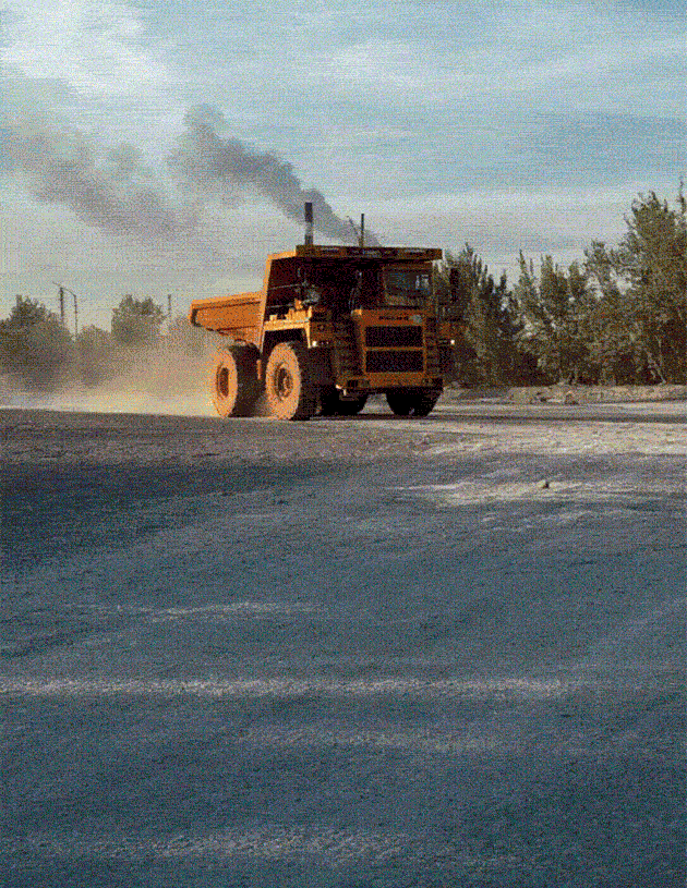 Нейросеть не поняла, что труба идет не из самосвала