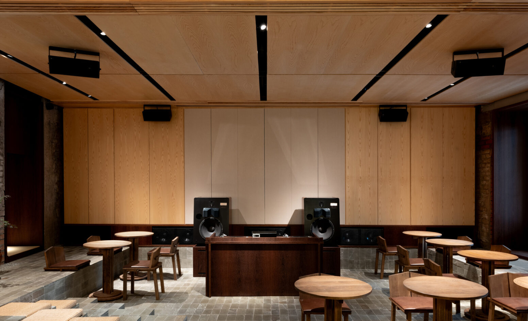 Суп в Found Ramen & Recodo