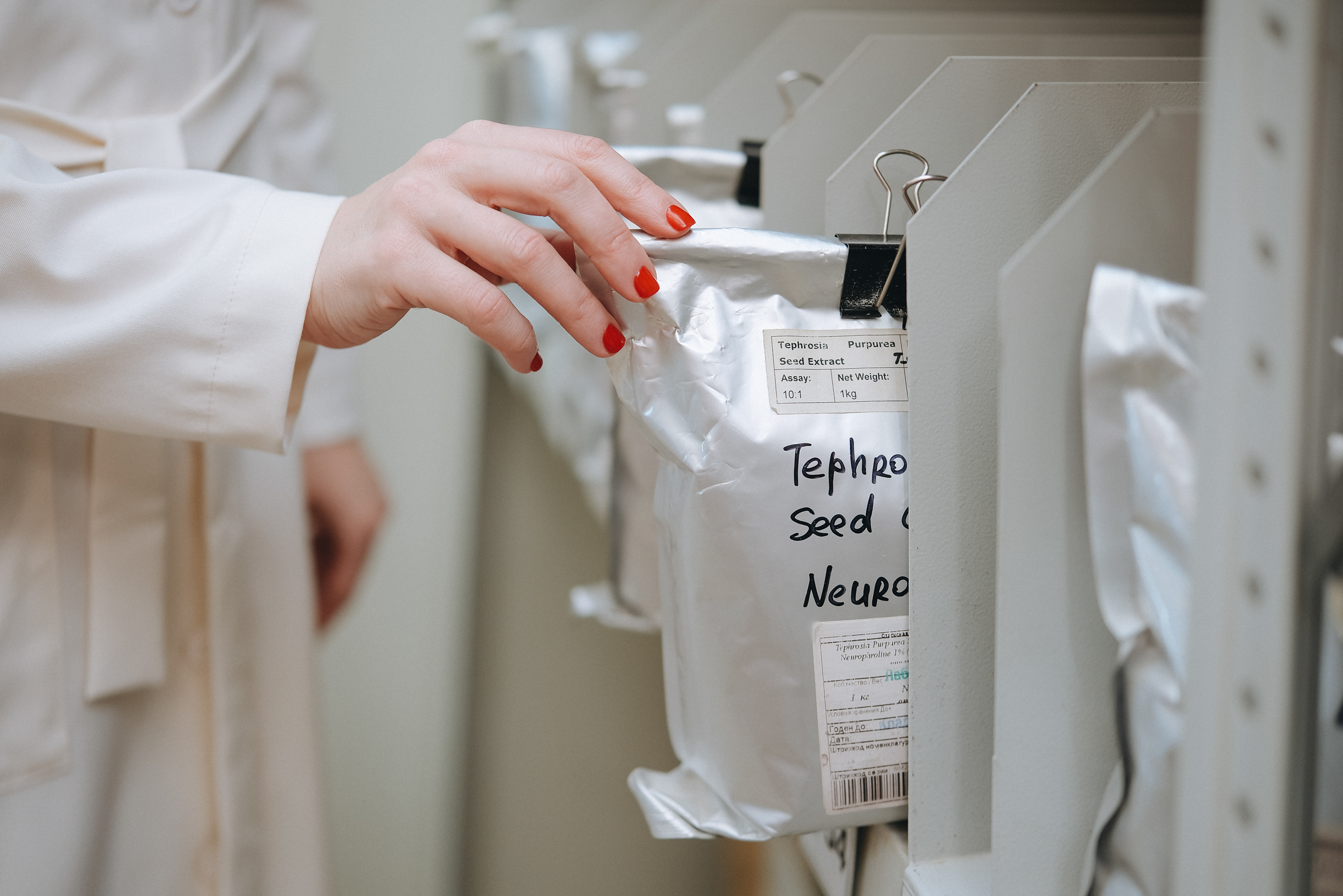 Сетевой формат сильно увеличил продажи, хотя условия не всегда выгодные: есть позиции, где мы почти не зарабатываем. Но компенсируем это другими, более маржинальными продуктами