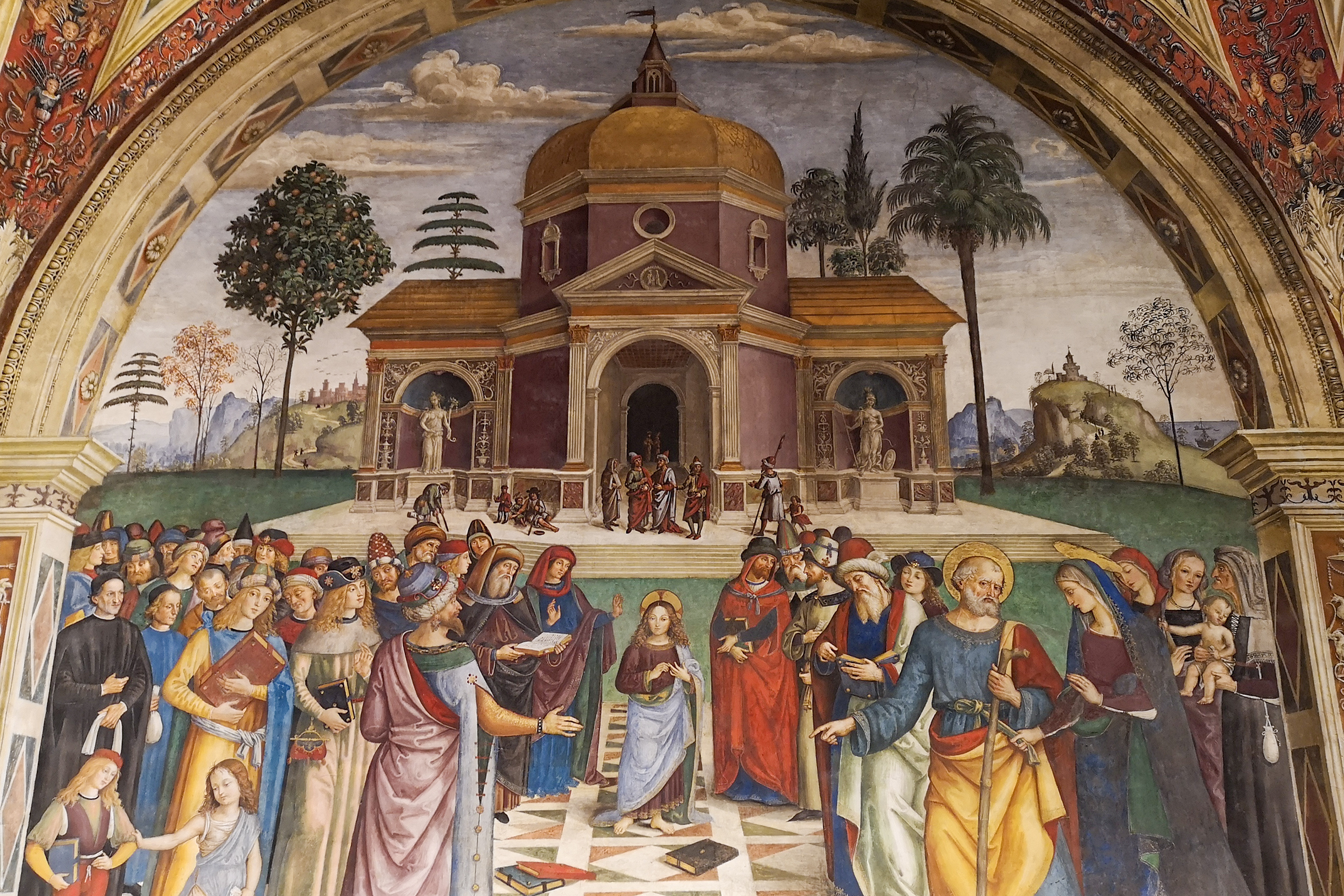 Фрески Пинтуриккьо в капелле Бальони в Спелло. Сооружение совсем небольшое, а три фрески — внушительные, фигуры на них словно стоят рядом с посетителями. Я ощущал себя участником событий, уходить не хотелось