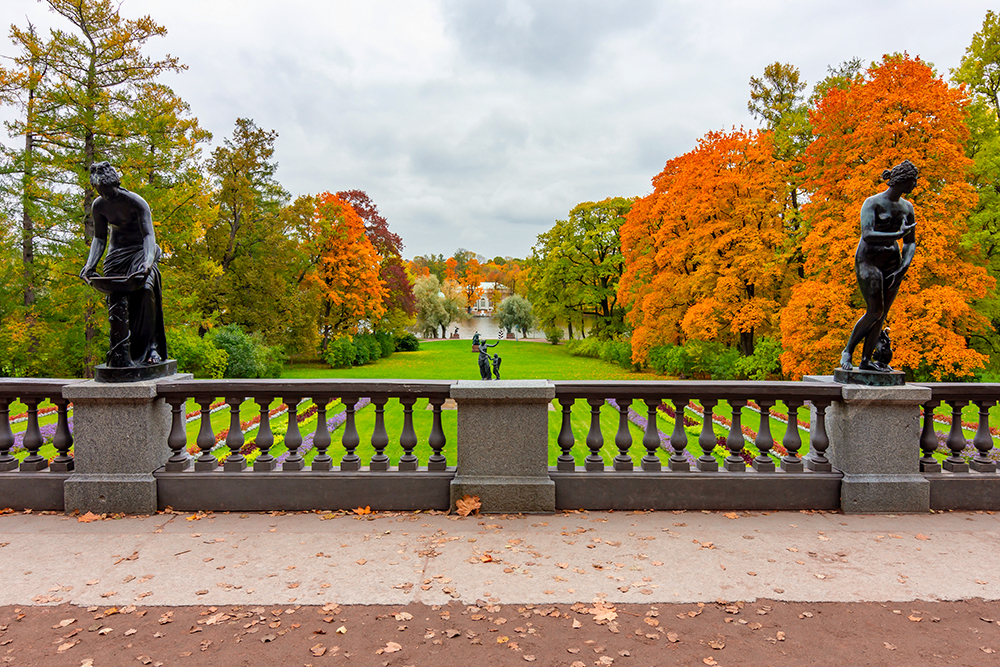 Яркие краски парка. Источник: Mistervlad / Shutterstock