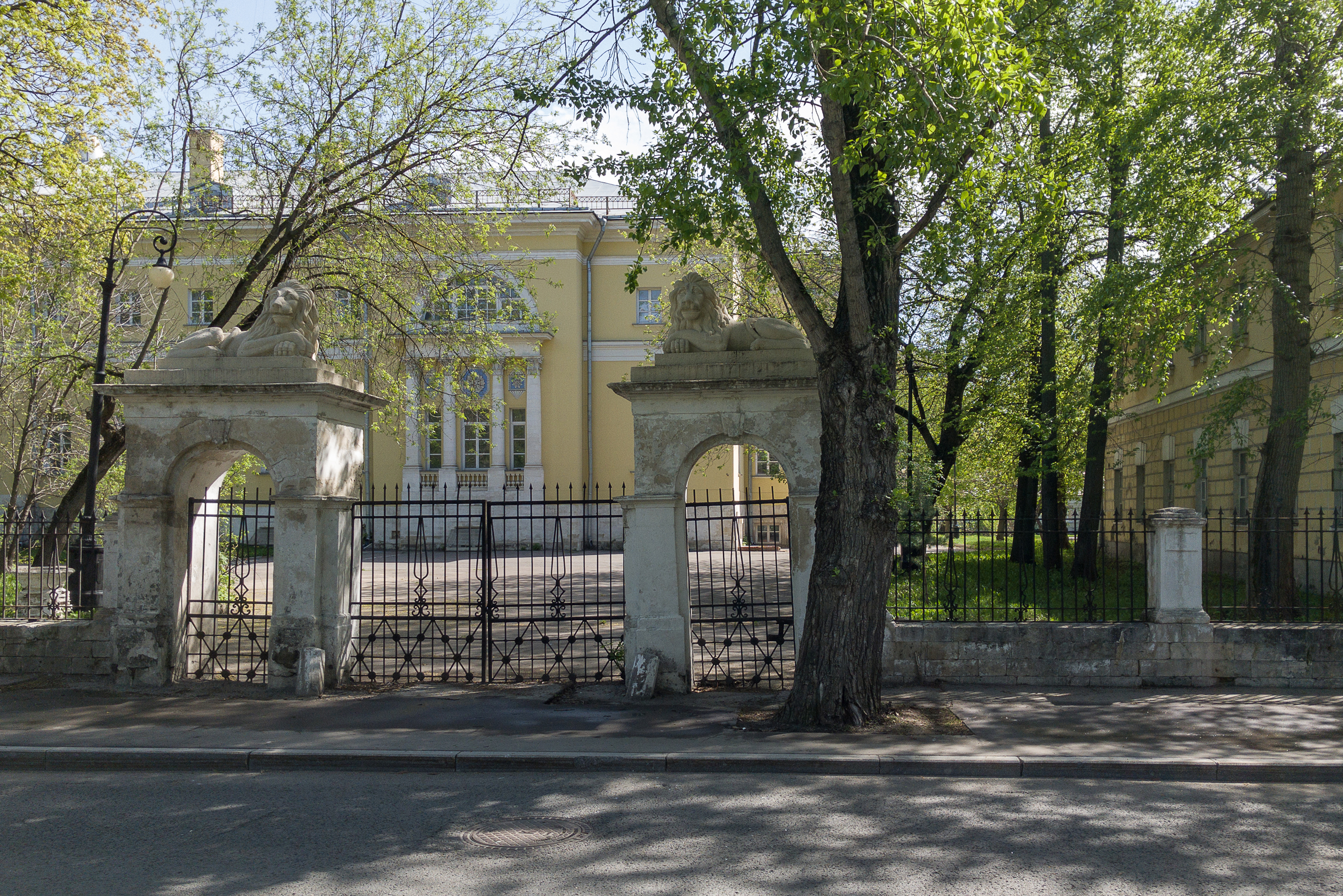 Павловская больница — одна из старейших в Москве