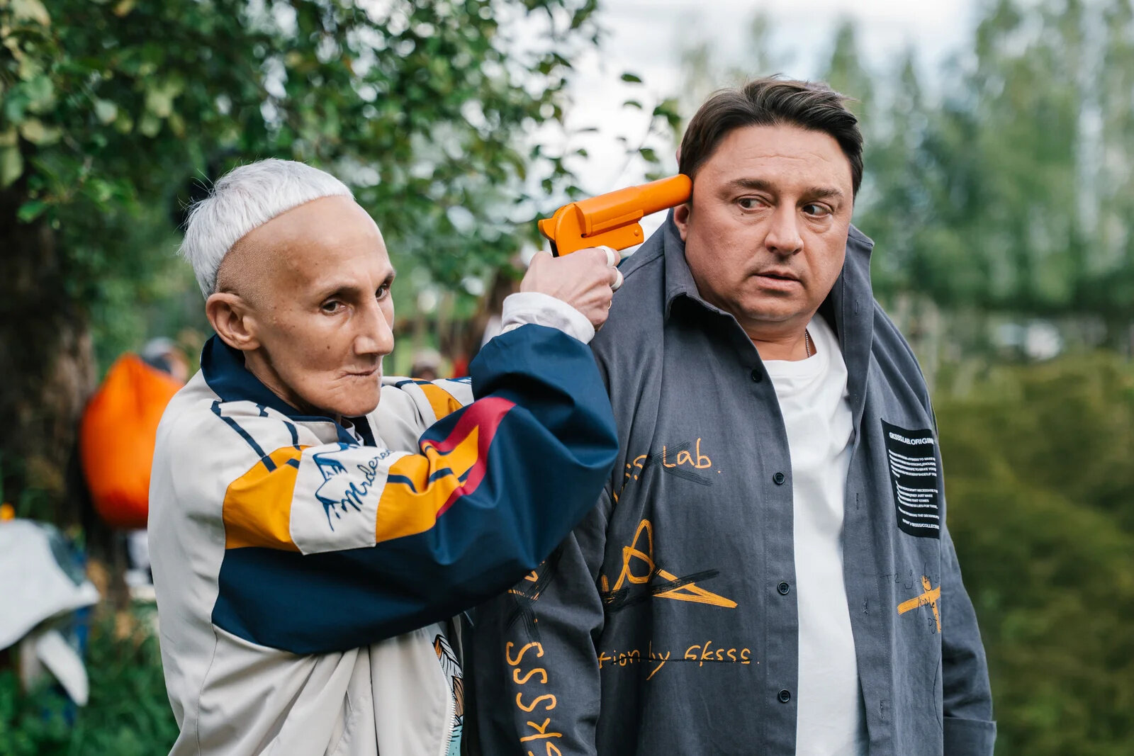 Максим Лагашкин и Роза Хайруллина на съёмках сериала «Почти настоящий детектив»