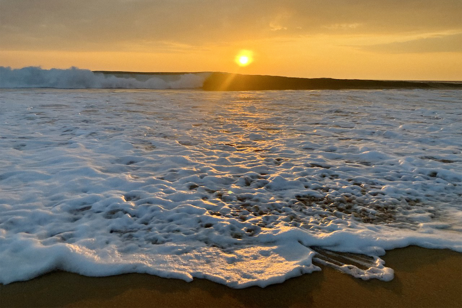 К вечеру часто набегали тучи, поэтому увидеть красивый закат в чистом небе было везением