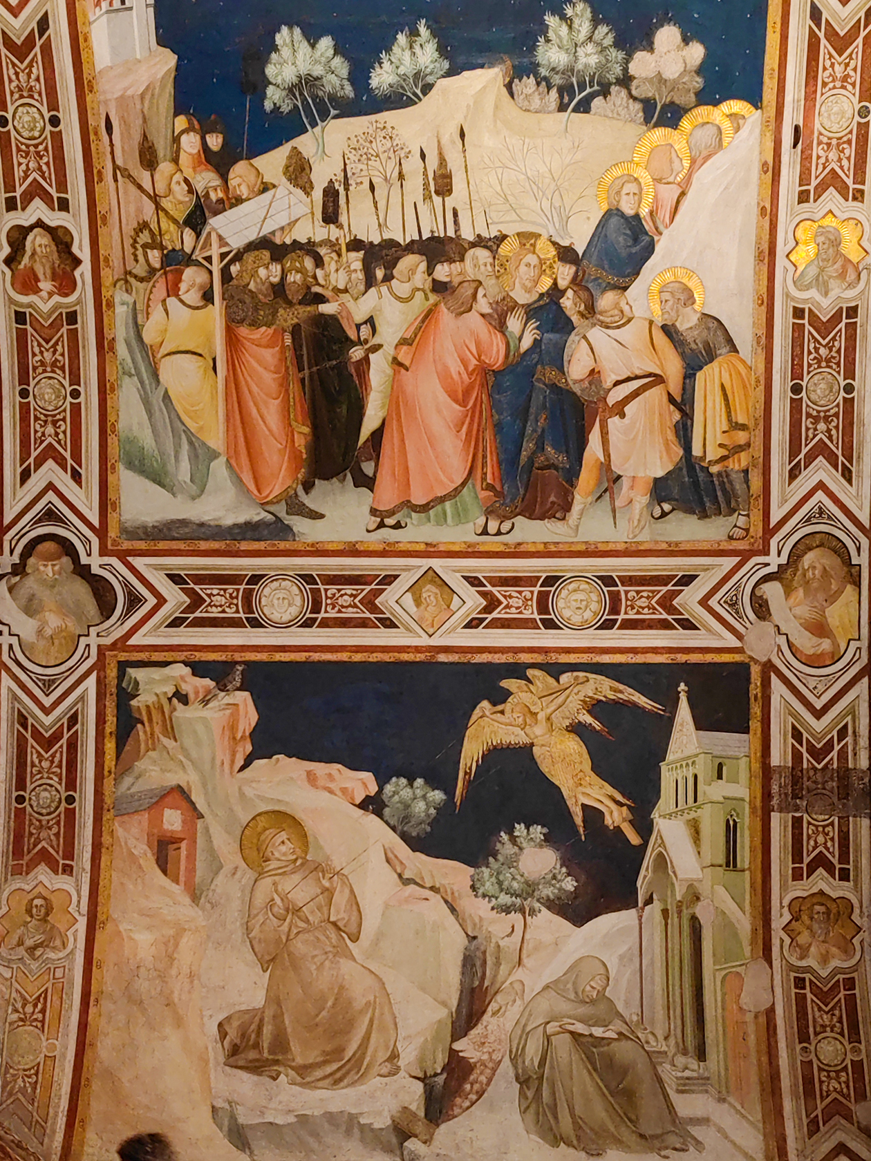 Автором этих фресок считают Чимабуэ, учителя Джотто