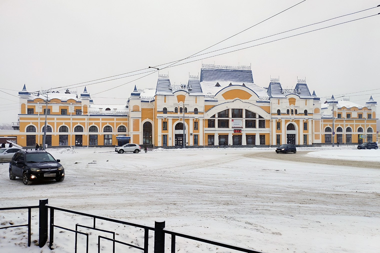 Вокзал Томск⁠-⁠1 — вполне приятное место как снаружи, так и внутри